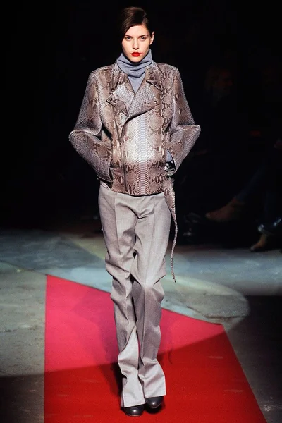 Look 8
